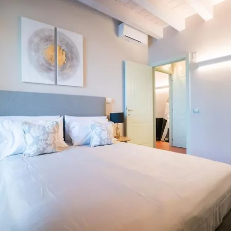 Giulia's Apartamento Desenzano del Garda